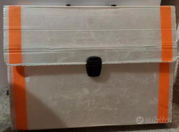 Cartelletta (valigetta con maniglia porta cose) pe