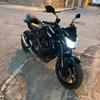 Kawasaki z750 black Line