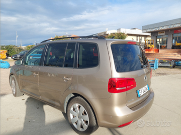 Touran Volkswagen DSG 1.6 105CV