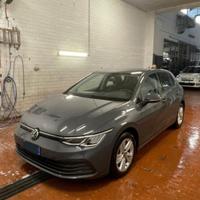 VOLKSWAGEN Golf 1.0 eTSI EVO DSG Life