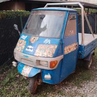 piaggio Ape da restauro con documenti 