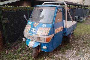 piaggio Ape da restauro con documenti 