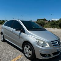 Mercedes classe B 180 premium NGT (metano)