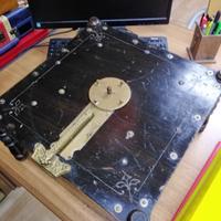 antico organetto a manovella con dischi