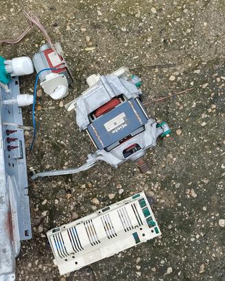 Ricambi lavatrice Miele e Indesit