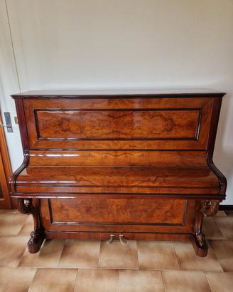 Pianoforte verticale 