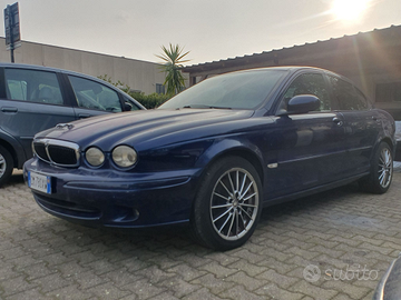 Jaguar X-Type