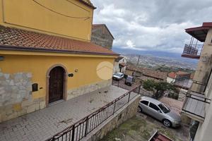 2 LOCALI A CASTIGLIONE COSENTINO