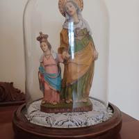 Statua di Sant'Anna con campana