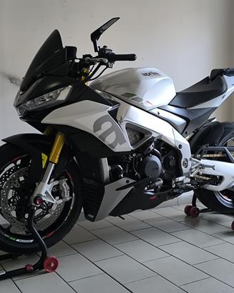 Aprilia Tuono V4