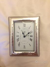Orologio sveglia da tavolo in argento