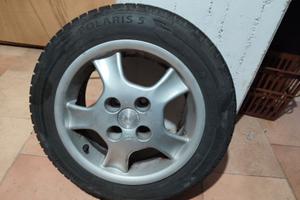 Gomme auto
