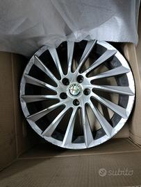 Cerchi Alfa Romeo Raggio 18'