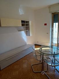 tavolo rotondo vetro con 4 sedie stato