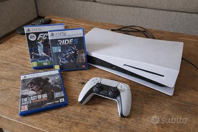Sony Play Station 5 con accessori