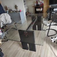 Tavolo 8 posti in vetro