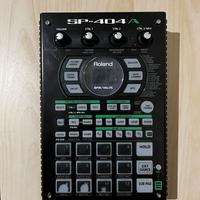 Roland SP404A