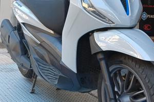 Piaggio Beverly 400 s