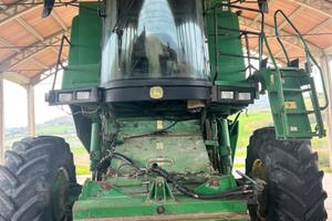 Mietitrebbia jhon deere 1450 CWS