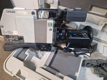 VIDEOCAMERA VINTAGE X APPASSIONATI SONY DXC 182O P