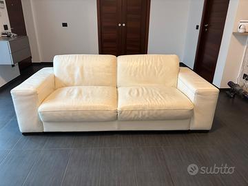 Divano letto matrimoniale