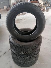 Pneumatici invernali 195/65 R15