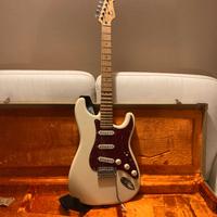 FENDER STRATOCASTER  MADE IN JAPAN  1984-1987