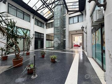 5 LOCALI A MARANO DI NAPOLI