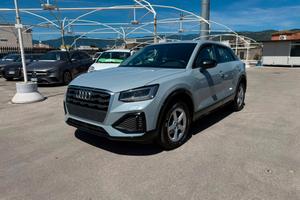 Audi Q2 30 TDI cockpit led carplay