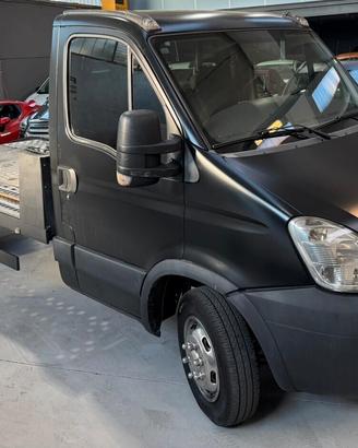 Iveco Daily CARROATTREZZI