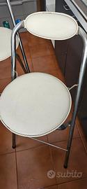 due sgabelli alti 