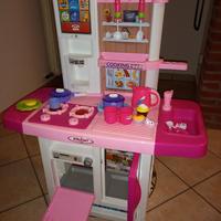 Cucina giocattolo 