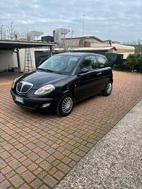 Lancia y 1300 multyet