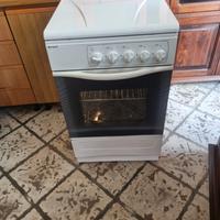 Cucina 4 Fuochi Marca INDESIT