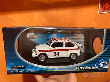 Fiat 850 TC Abarth 1/18 - Solido