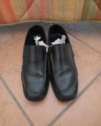 Scarpe in pelle eleganti senza lacci da uomo
