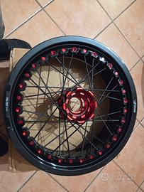 Cerchio posteriore MV Agusta Dragster 800 RR Kineo