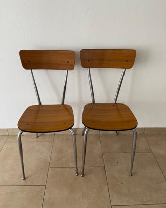 Due sedie vintage anni 60 in formica