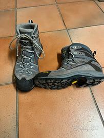 Scarponi da montagna