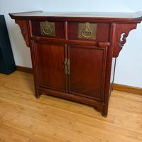 buffet cinese con hardware in ottone