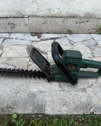 TAGLIASIEPI ELETTRICO BLACK E DECKER