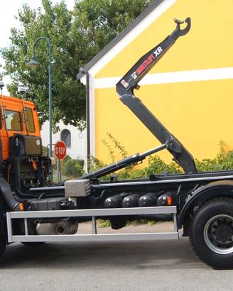 Iveco trakker ad190t33w 4x4 con gancio scarrabile 