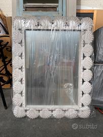 Specchio con conchiglie marino