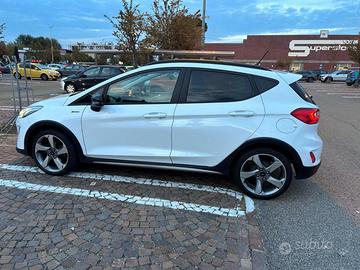 Ford Fiesta Active 1.0 ecoboost  Neopatentati 