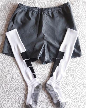 Pantaloncini Sportivi *L +Calzettoni Calcio "NUOVI