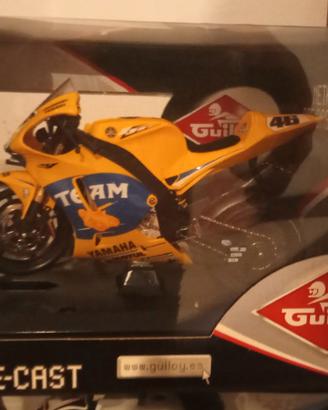 Modellino valentino rossi