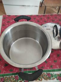 Pentola con coperchio  