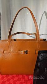 Borsa donna in pelle martellata modello Marcella