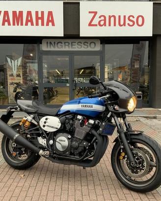 Yamaha XJR 1300