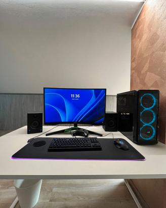 Postazione da gaming completa .